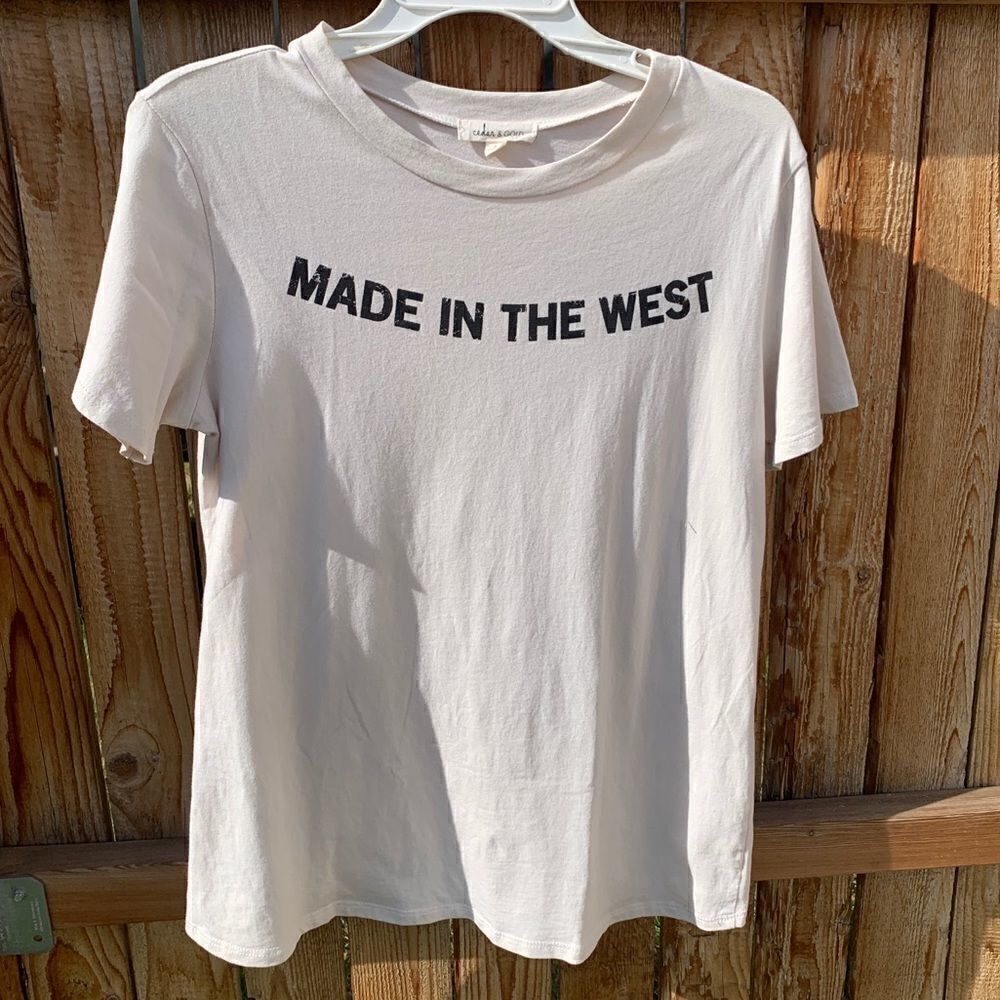 Cedar & Gold T-shirt short sleeve size small